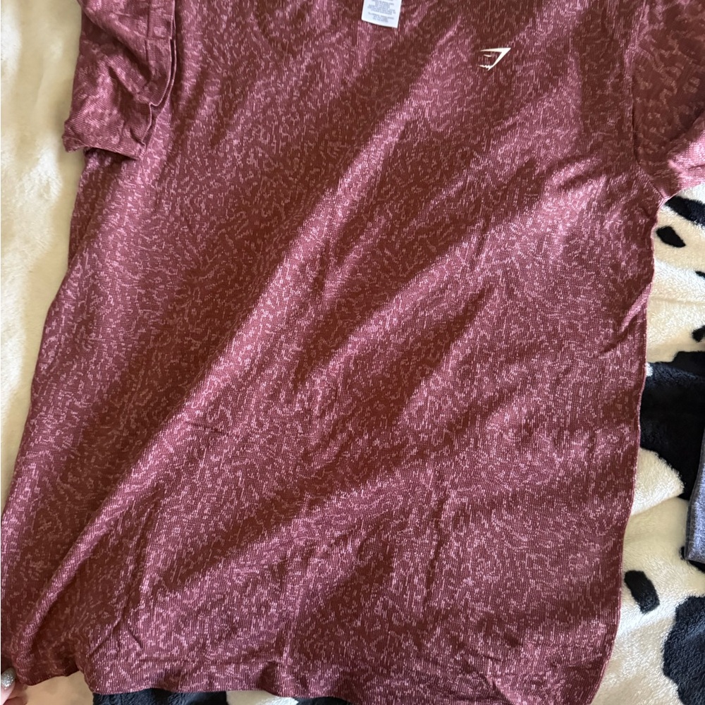 Gymshark Women's animal adapt maroon oversized  Tee